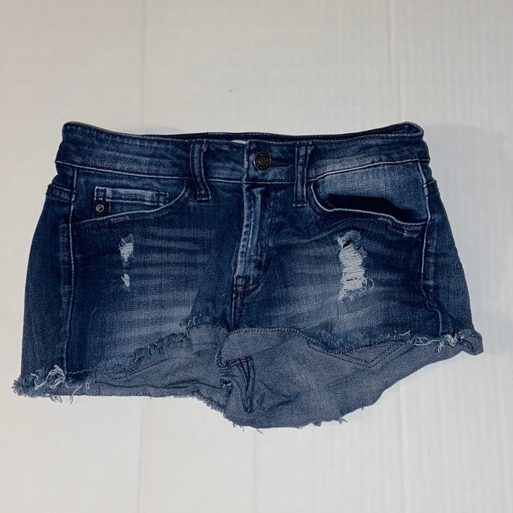 KanCan Distressed Blue Jean Shorts Size 3 / 25